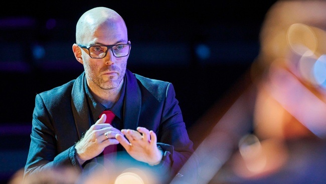 „Groove, Weite und orchestrale Kraft“: JJO Sachsen plays the music of Reini P.-Schmölzer