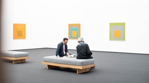 Kurzmeditation "Eintauchen in Kunst" im Josef Albers Museum
