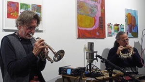 Zunder und Zartheit: Finissage mit Musik vom Duo Udo Schindler & Ardhi Engl