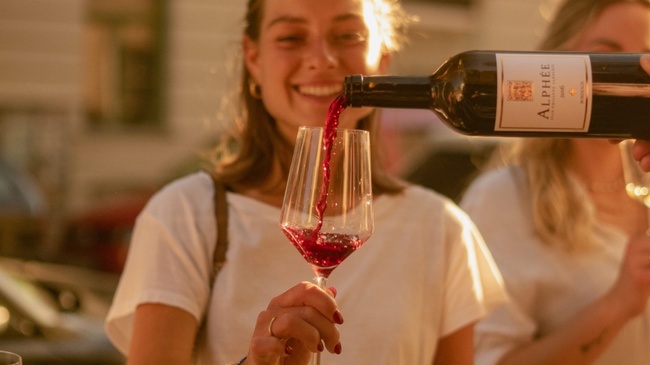 Wine & Food Walking Tour LEHEL! | Munich Wine Rebels