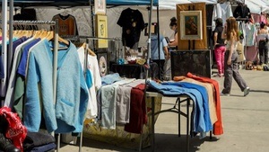 Flohmarkt auf dem Klosterplatz