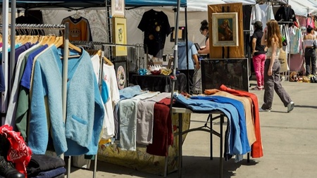 Flohmarkt auf dem Klosterplatz