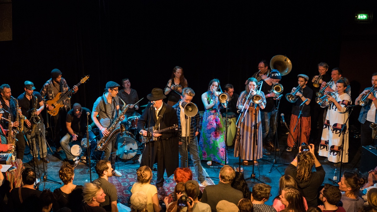 Express Brass Band \u002D Cosmic Connection