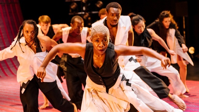 MOUVOIR / Stephanie Thiersch & École des Sables / Alesandra Seutin, UNTIL THE BEGINNINGS