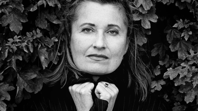 Strick im Kino: Elfriede Jelinek - Die Sprache von der Leine lassen