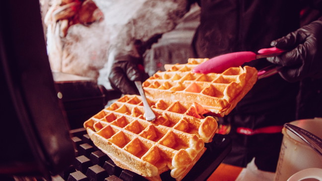 Musik hören & Waffeln essen :-)