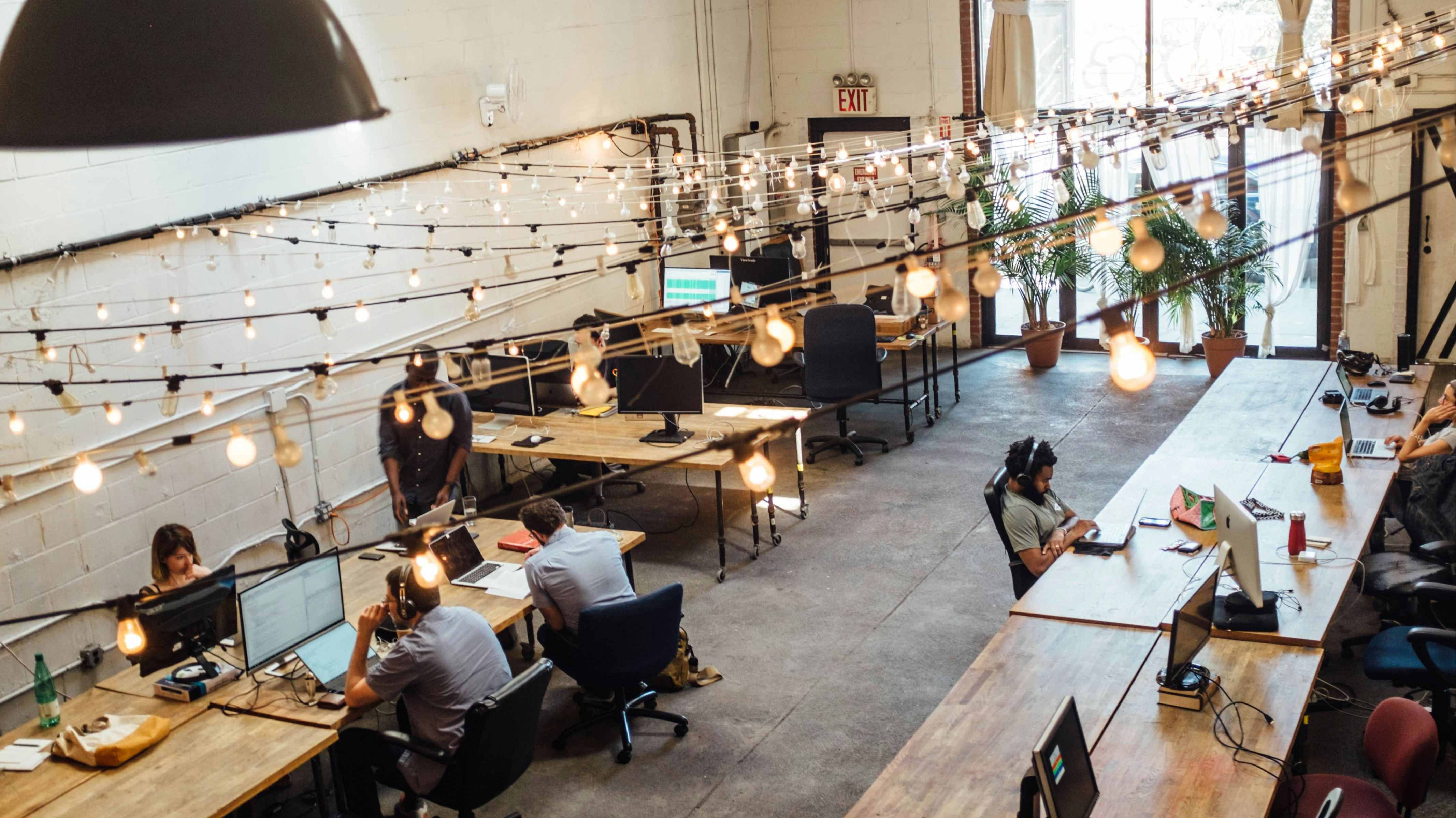 COMMUNITY COWORKING
