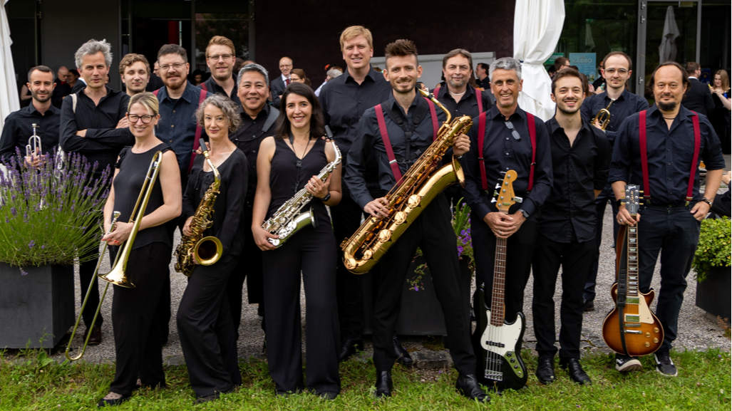 „Karaoke mit der Resident Alien Big Band“