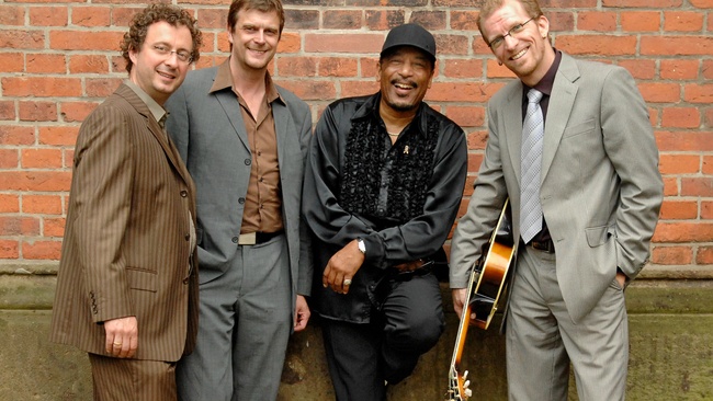 Ron Williams meets Harry Belafonte