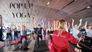 POP UP YOGA in der BMW Welt