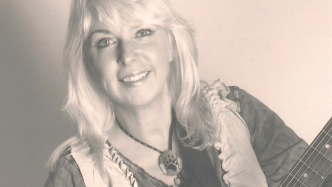 Live Musik mit Anne SeeYou