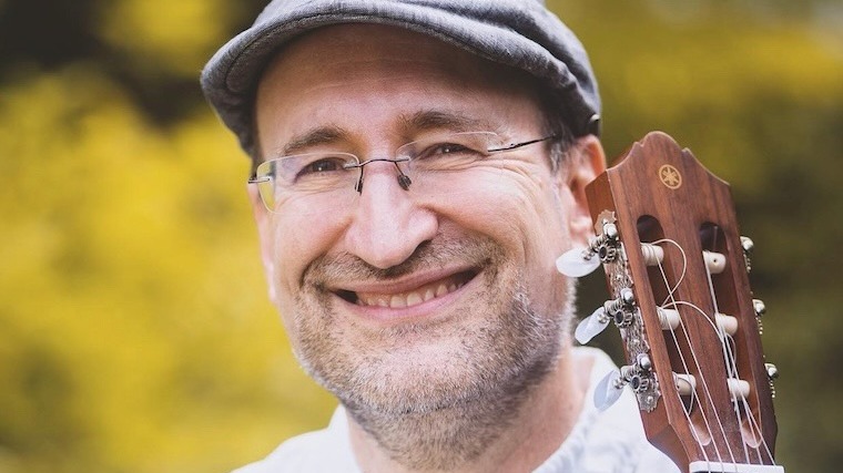 John Hay – Chanson, spanische Gitarre & Flamenco