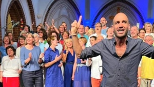 Mitsing Konzert am Ebertplatz mit Max Weise