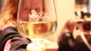 Weihnachtskugeln, Weihnachtsbaumanhänger: DIY Weihnachts-Accessoires, 3-Gänge-Menü X Saffer's WinzerWelt 27. November