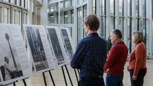 Ausstellung: Heimat Дüsseldorf – Lebensgeschichten auf Kyrillisch. Eine Fotoausstellung von Thomas Stelzmann und Sabine Grabowski