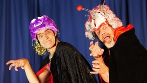 Musiktheater: Die Hempels - Musik von unterm Sofa