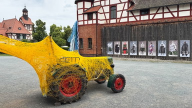 Woll-Skulpturen. Ein Familienworkshop mit dem Künstler Nándor Angstenberger