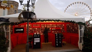 Kölner Buchstabenbilder am Hafenweihnachtsmarkt