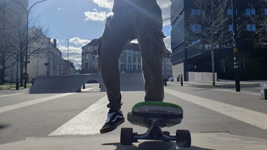 LONGBOARD - DANCE & FREESTYLE - Ein Workshop für Frauen*
