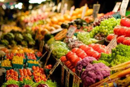 Wochenmarkt am Bahnhof auf dem Buddenbergplatz