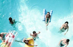 Laby Pool Party