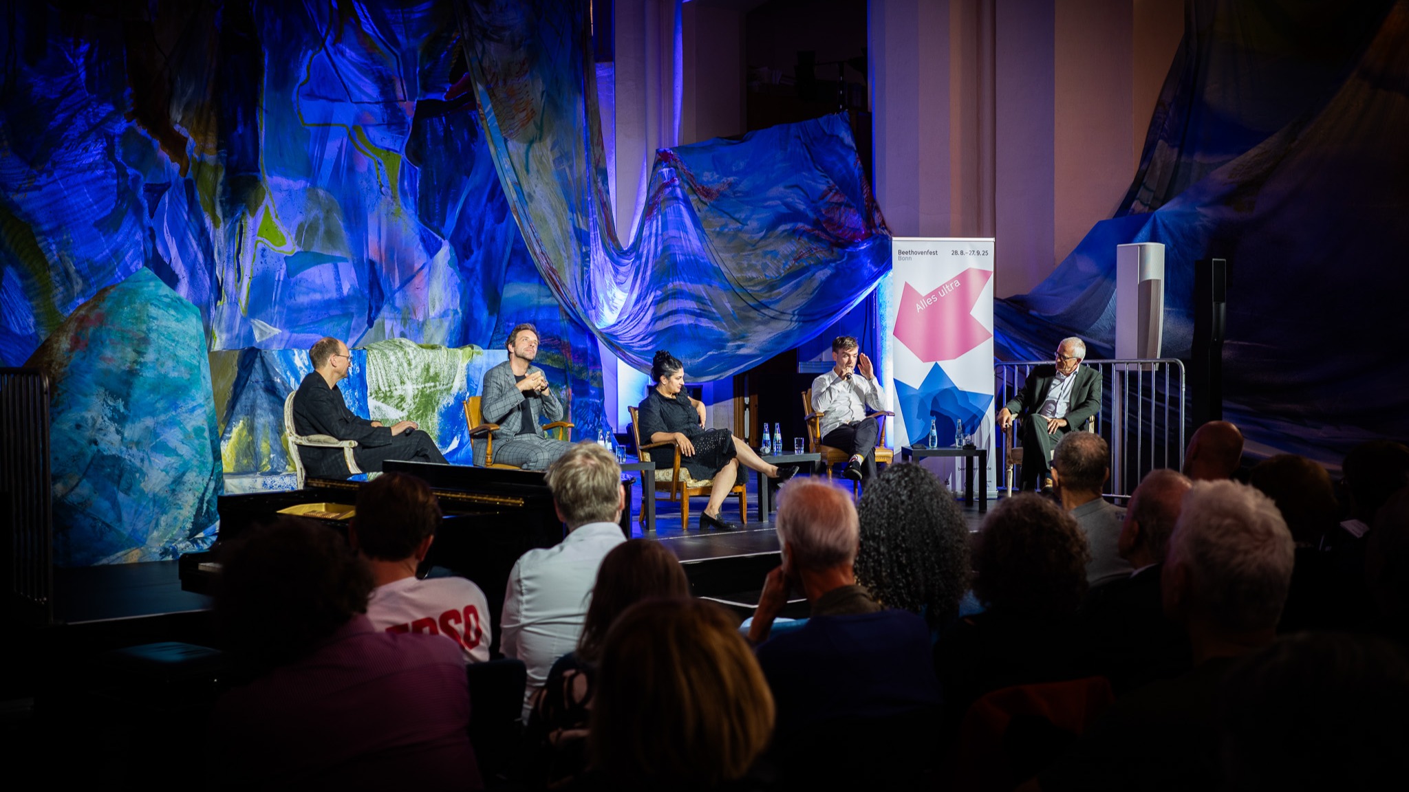 Podiumsdiskussion: Zuhause in der Fremde