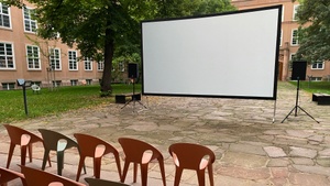 SOMMER IM GRASSI: GRASSI Sommerkino "Hütten sind für alle da"