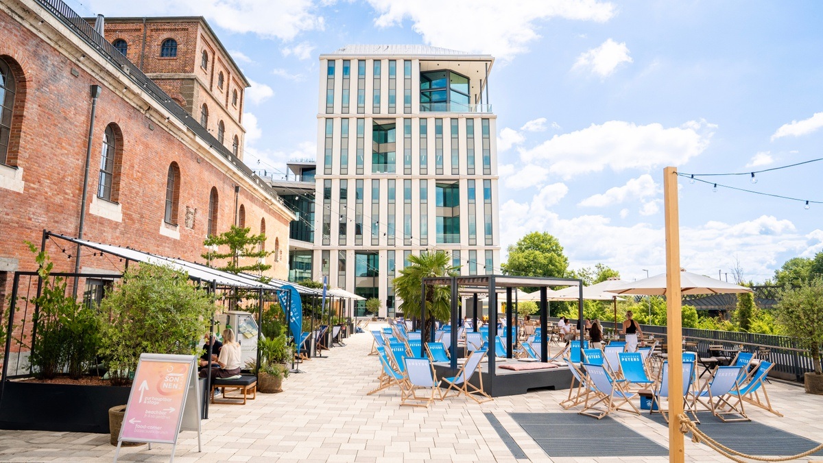 SWI Night of Light (Schwarzlicht-Party)