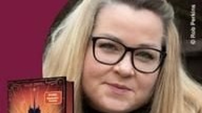 Julia Dippel liest aus „Kashmere Rise“