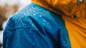 Das perlt ab! Risiken durch PFAS für die Umwelt