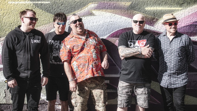 Peter and The Test Tube Babies - Last Christmas - I gave you my heart - Tour 2025 - Batschkapp Frankfurt