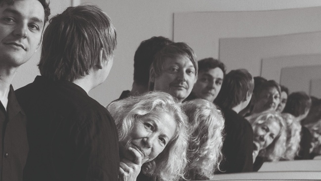 Robyn Schulkowsky & Gebrüder Teichmann: Bending Time