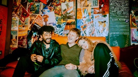 ALIEN CHICKS + Support (tba)