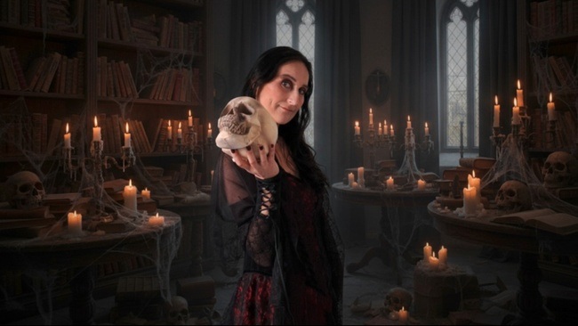 Zwischen Zeilen und Zwielicht - Die Lese-Show von und mit Kathryna Kaa- präsentiert vom TheaterPACK