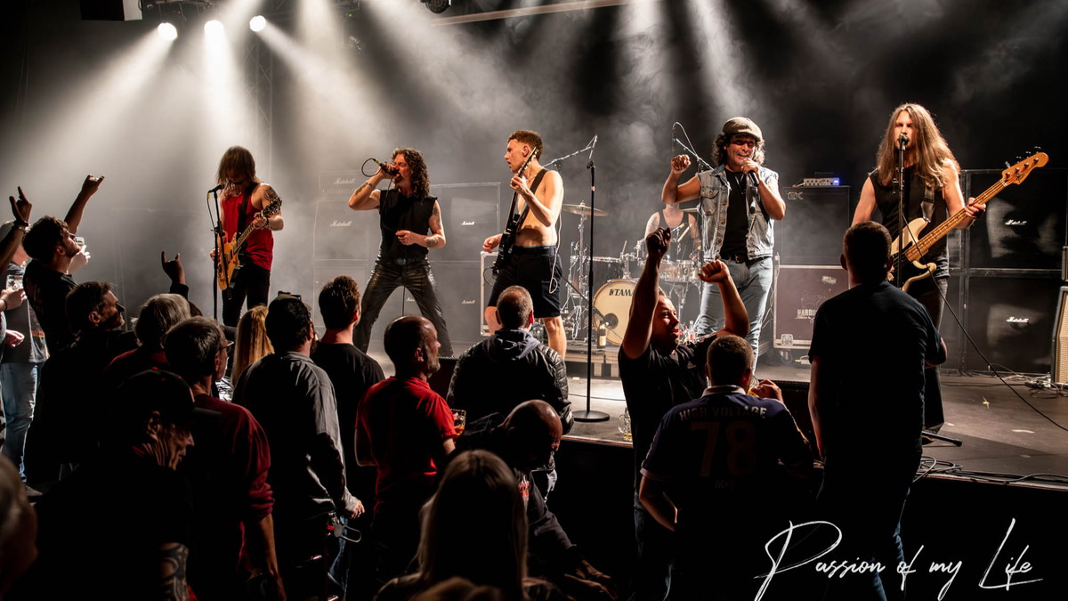 Titelbild der Veranstaltung BONHSON - The International AC/DC Tribute Show Live in Waren(Müritz)