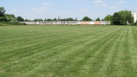 JUGAD pick-up football / pick-up Soccer