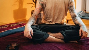 Ayurvedischer Atem- und Yoga-Kurs mit Johannes Jonić