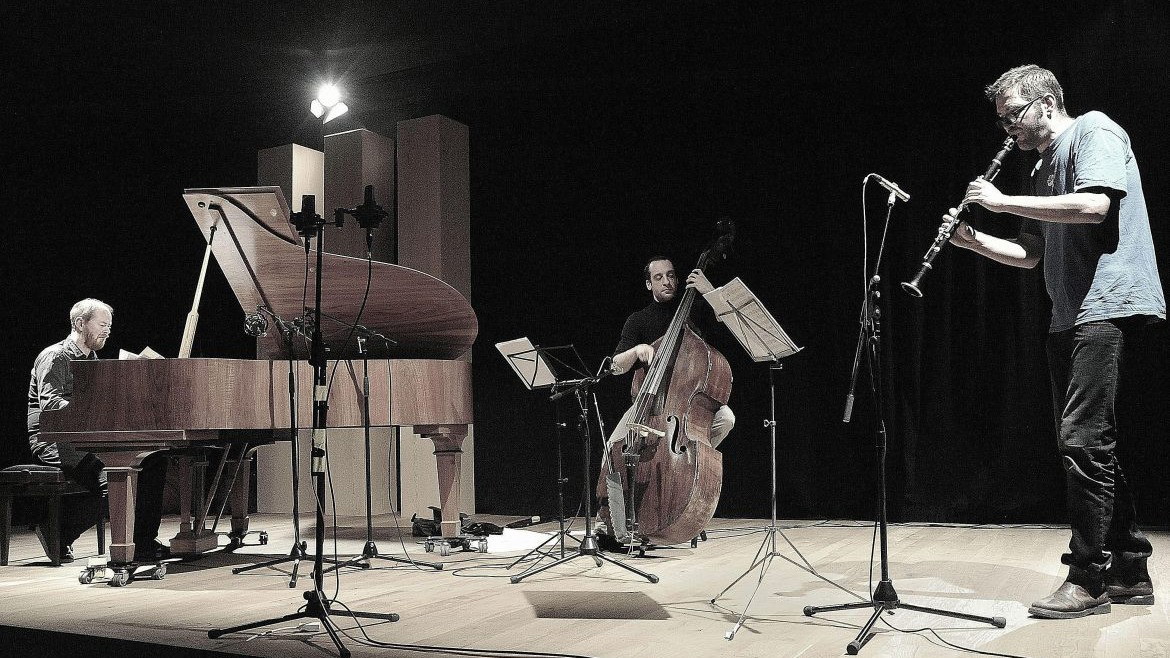 PANDAjazz: Der lange Schatten
