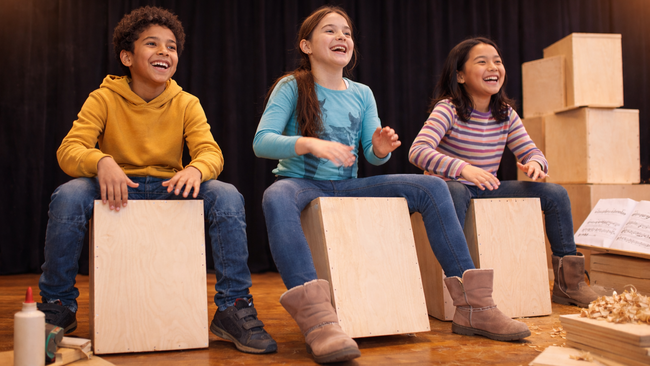 Cajonbau & - Spiel | Familienworkshop ab 8 Jahre