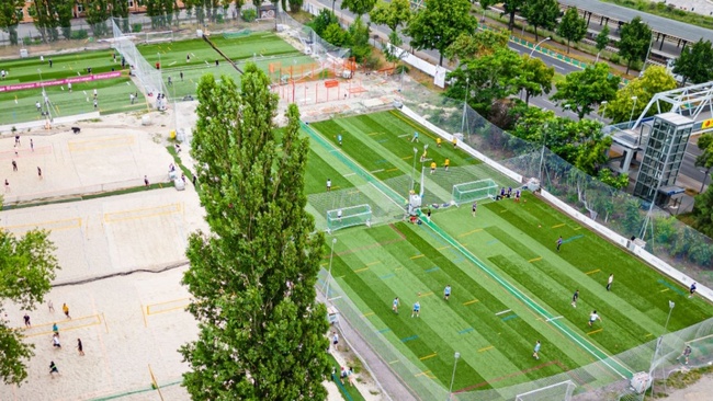 JUGAD pick-up football / pick-up Soccer