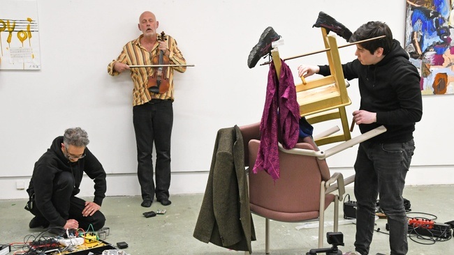 SICHTBARE MUSIK – CROMBF zieht durch…