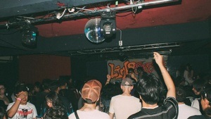 RAW 10 Years x Amp