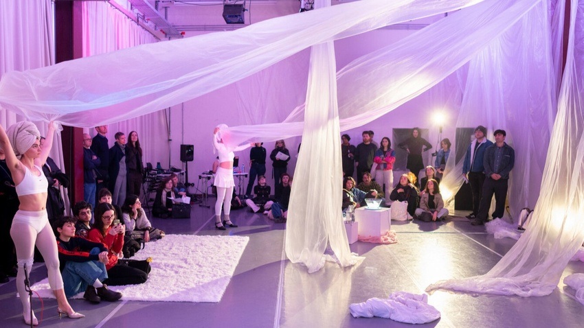 ATELIER No. 71 Plattform für neue Kunst und Choreographie