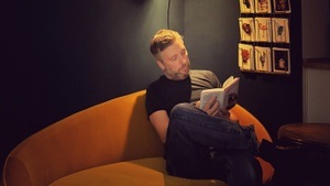 Albatros Almost Silent Reading Party
