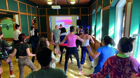 AEROBIC IM GRASSI - Call on me!