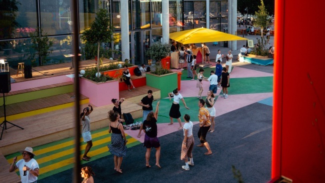 Kopfhörer auf, Musik an!