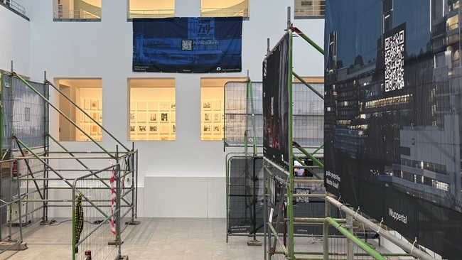 Mischa Kuball – under construction / public preposition