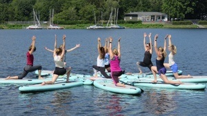 SUP Yoga auf dem Baldeneysee