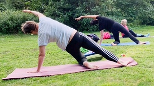 OUTDOOR YOGA IN MÜNSTER-MAURITZ