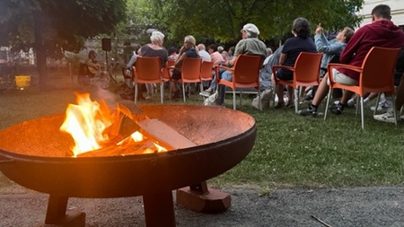 Mitsingen im Kunstgarten - Lagerfeuerlieder